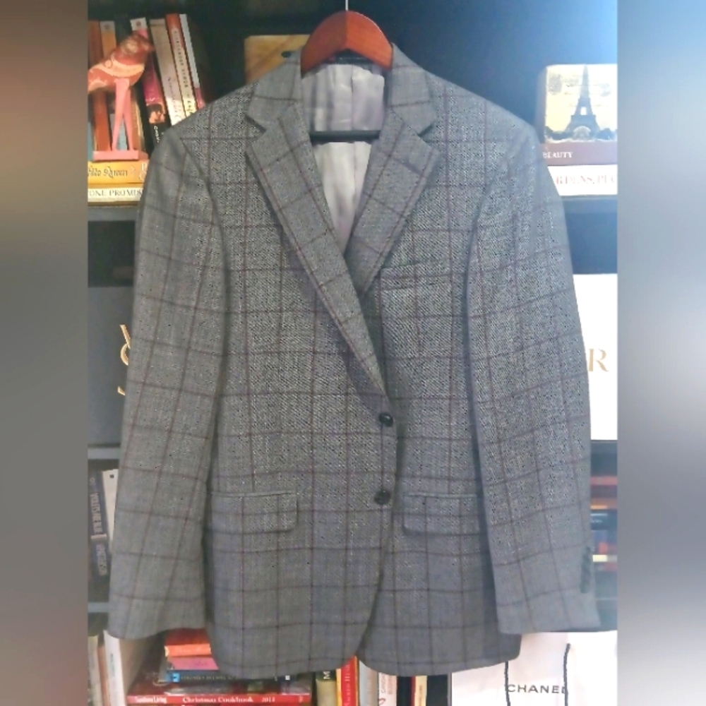 Hart Schaffner Marx sportcoat,size 40 reg. Never been worn.